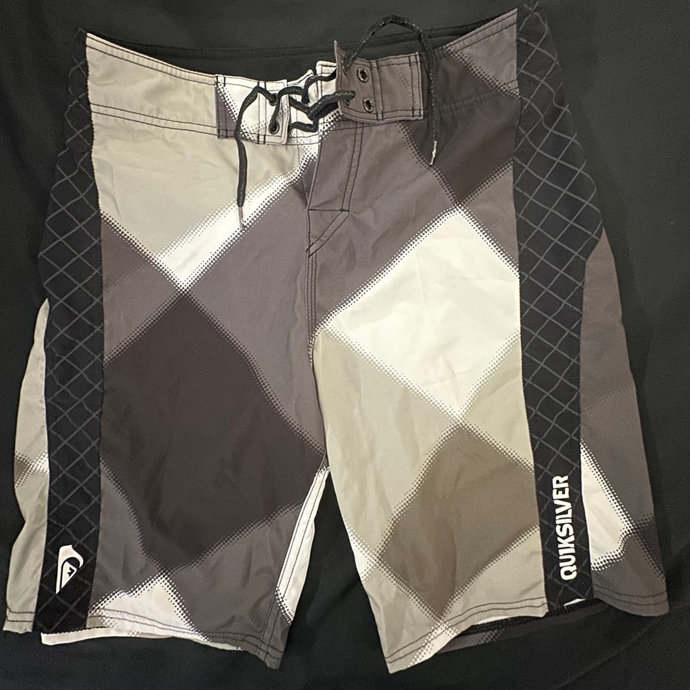 Quiksilver | Men’s Size 30 Waist Board Shorts Quick-Dry Swimwear Trunks